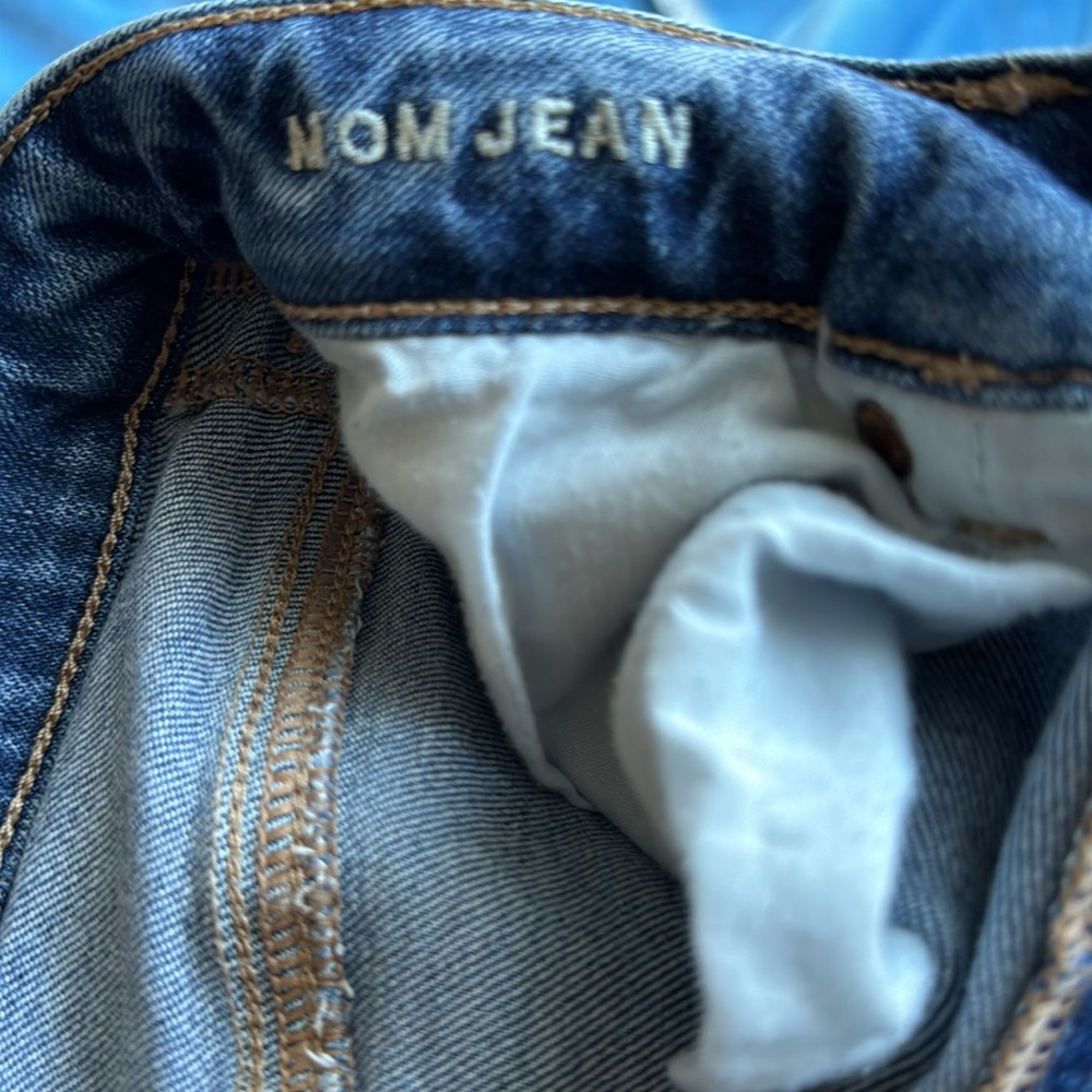 🥶AMERICAN EAGLE MOM JEANS - Picture 9 of 9